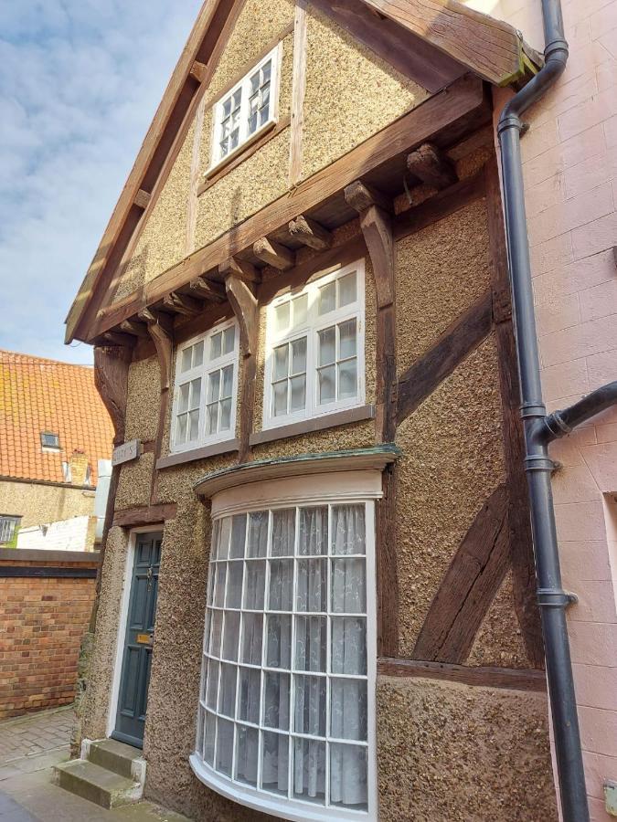 Quay Street Seaside Cottage Скарборо Экстерьер фото